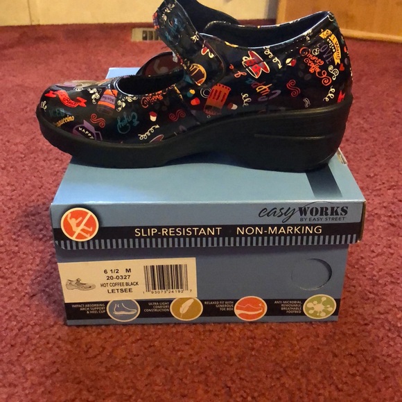 Shoes - Picture 1 of 3